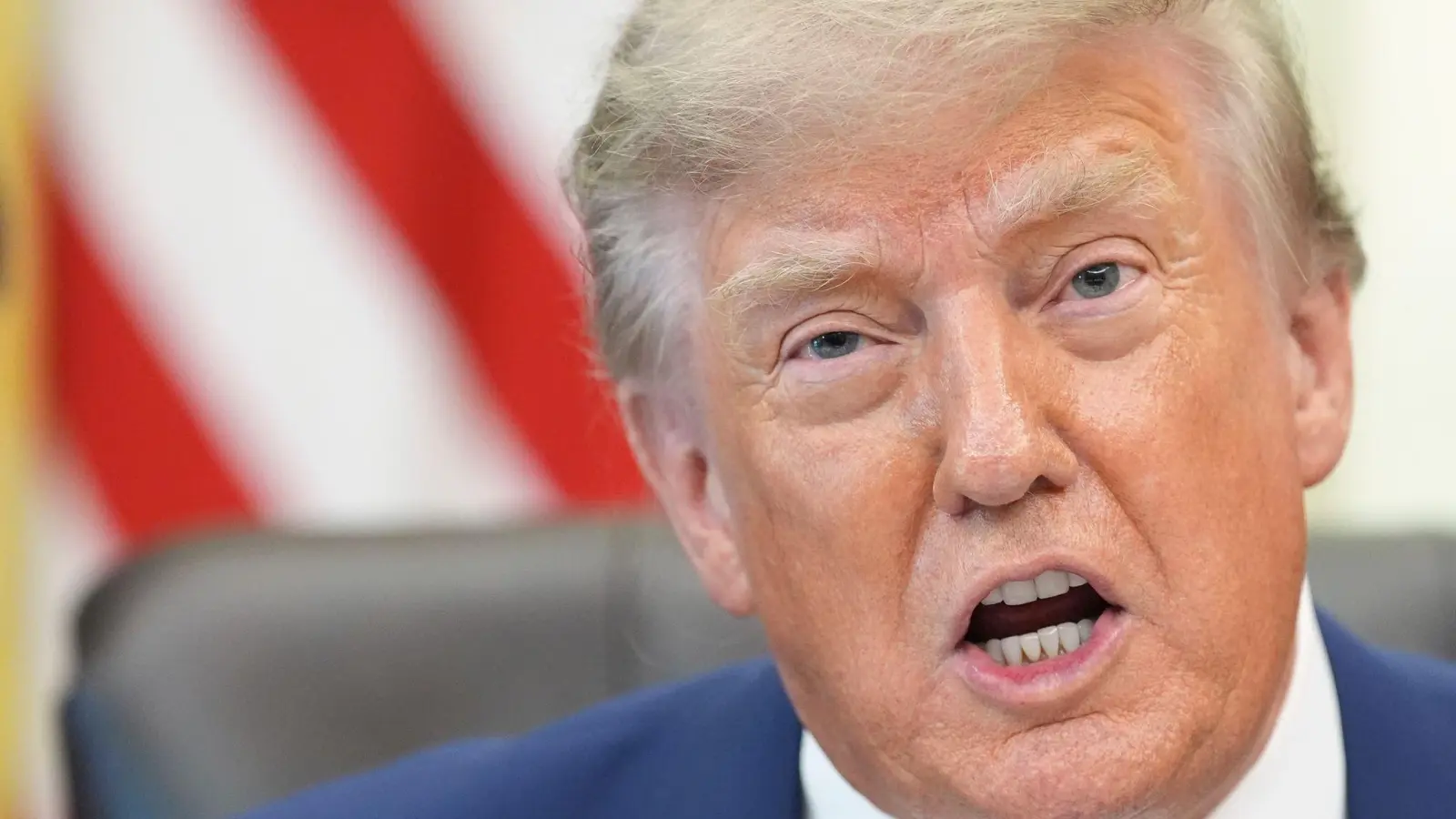 Zwei Medienorganisationen reichen Klage gegen den Premium-Dienst für Trumps Truth Social ein. (Symbolfoto) (Foto: Jacquelyn Martin/AP/dpa)