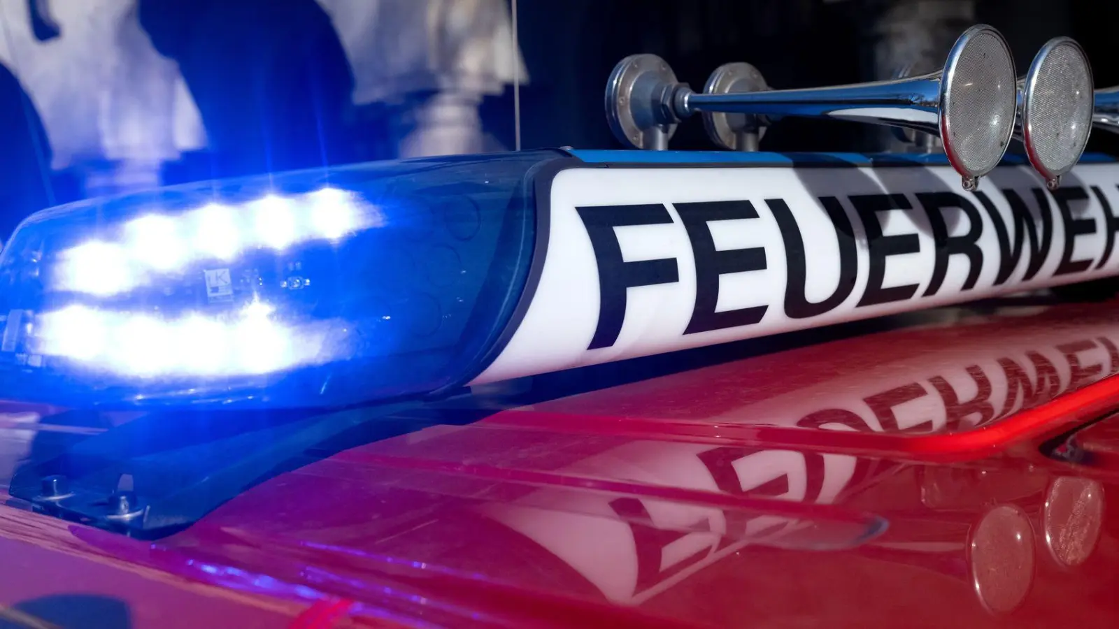 Die Feuerwehr rückt an. (Symbolbild) (Foto: Sven Hoppe/dpa)