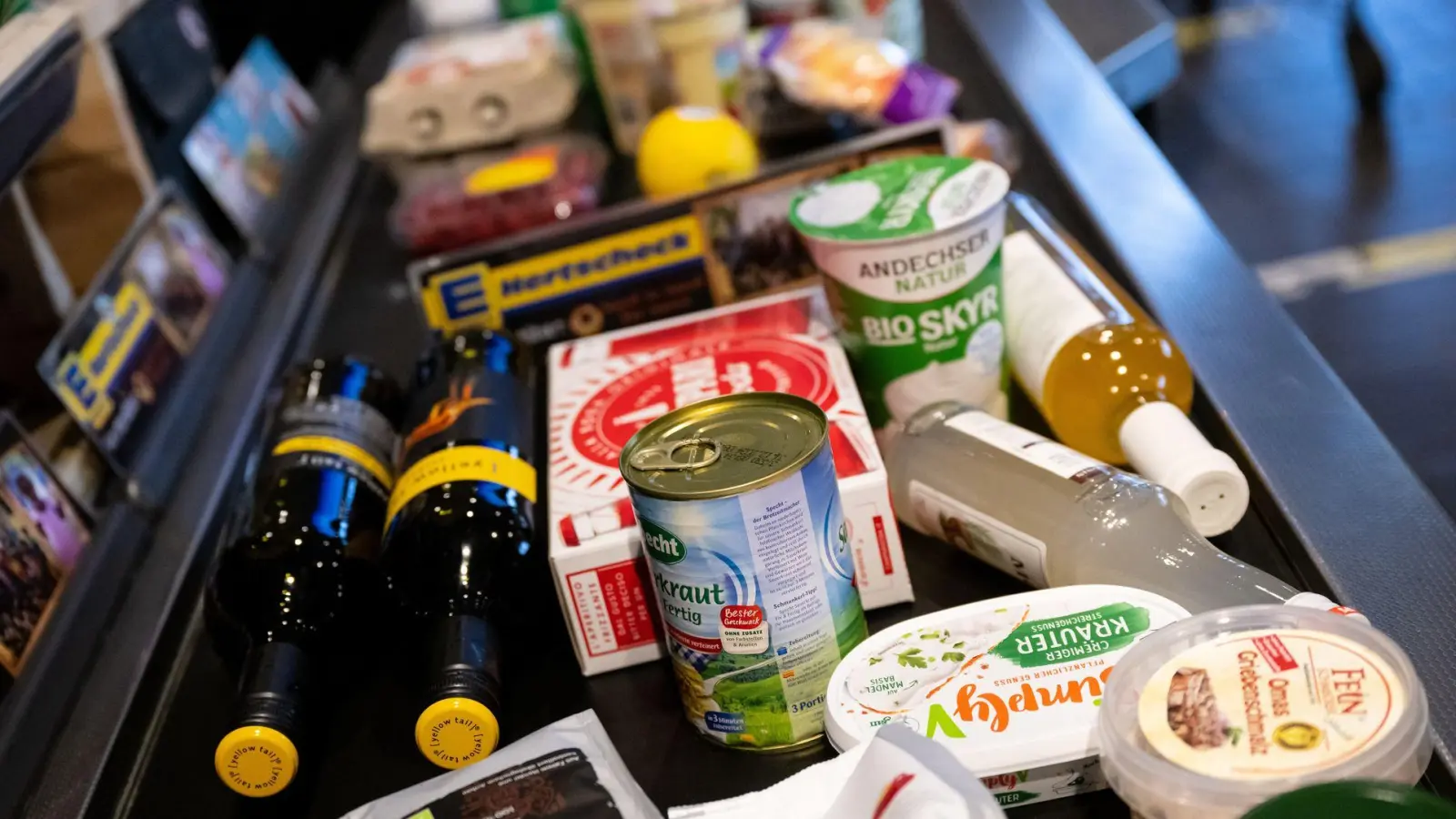 Der Warentrenner sorgt am Kassenband immer wieder für Konflikte. (Foto: Sven Hoppe/dpa/dpa-tmn)