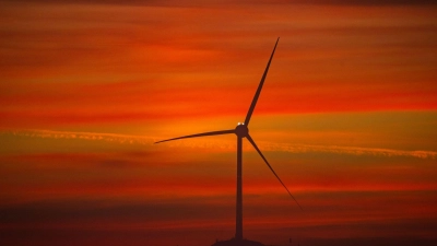 Bayerns Regierung fordert mehr Windräder in Süddeutschland. (Archivbild) (Foto: Peter Kneffel/dpa)