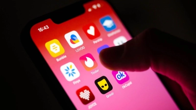 Dating-Apps gibt es viele - doch ob sie auch wirklich ihren Zweck erfüllen, wird oft angezweifelt. (Archivbild) (Foto: Sina Schuldt/dpa)