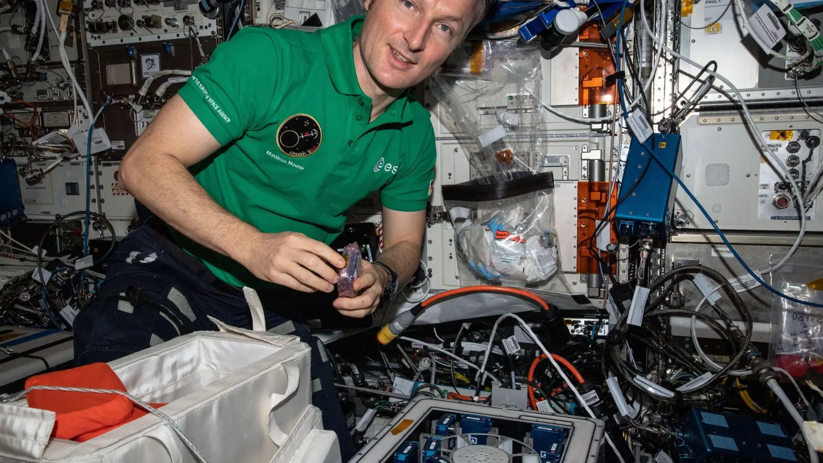 Für Astronaut Matthias Maurer ist ein Traum in Erfüllung gegangen. (Foto: ESA/NASA-K.Barron/dpa)