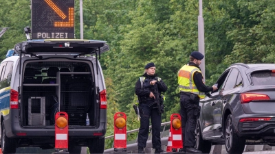Auf Weisung des neuen Bundesinnenministers Alexander Dobrindt (CSU) hatte die Bundespolizei die Kontrollen zuletzt noch verstärkt. (Archivbild) (Foto: Peter Kneffel/dpa)