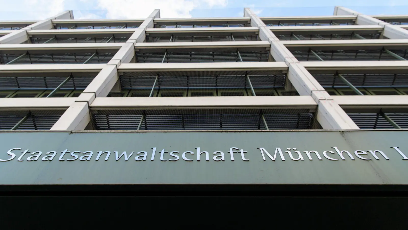 Bei der Staatsanwaltschaft München I läuft ein großes Ermittlungsverfahren gegen ein Geflecht von Putzfirmen und Baudienstleistern. (Symbolbild)  (Foto: Matthias Balk/dpa)