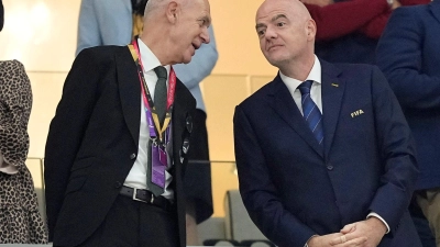 Bernd Neuendorf bleibt bei seinen Rücktrittsforderungen an FIFA-Boss Infantino. (Archivbild)  (Foto: Martin Meissner/AP/dpa)