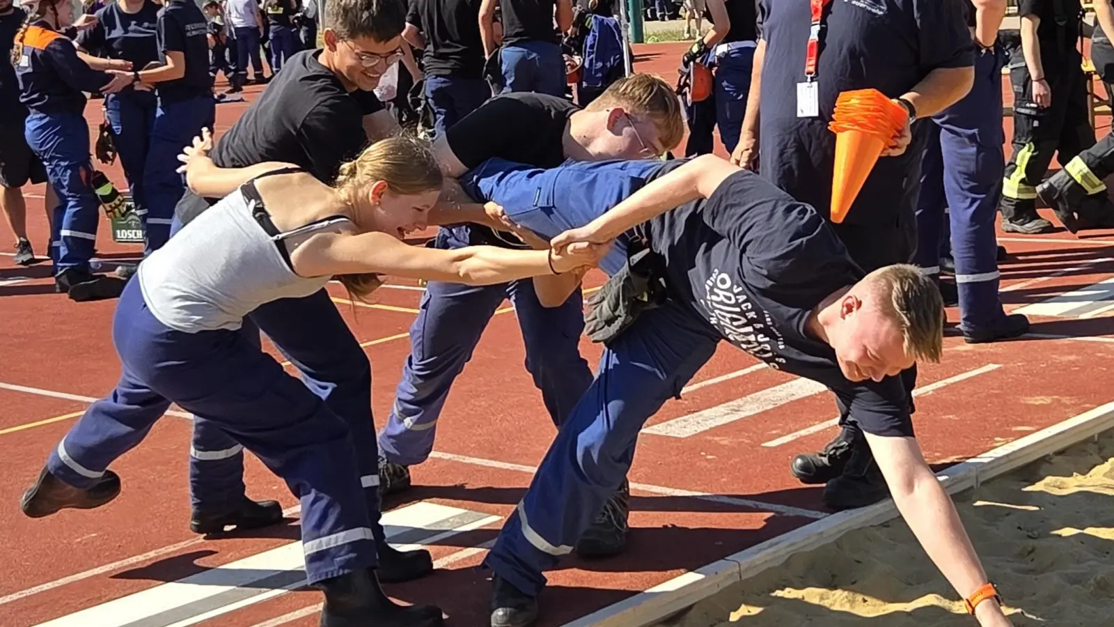 Kreativität und Teamgeist waren bei den verschiedenen Disziplinen der Feuerwehrolympiade besonders gefragt.  (Foto: Rainer Weiskirchen)
