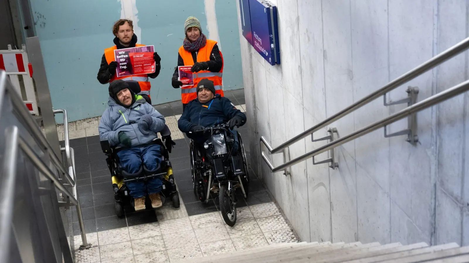  Ein Betroffener berichtete, dass es oft eine Glücksfrage sei, ob der Aufzug gehe. Man fühle sich diskriminiert. (Foto: Sven Hoppe/dpa)