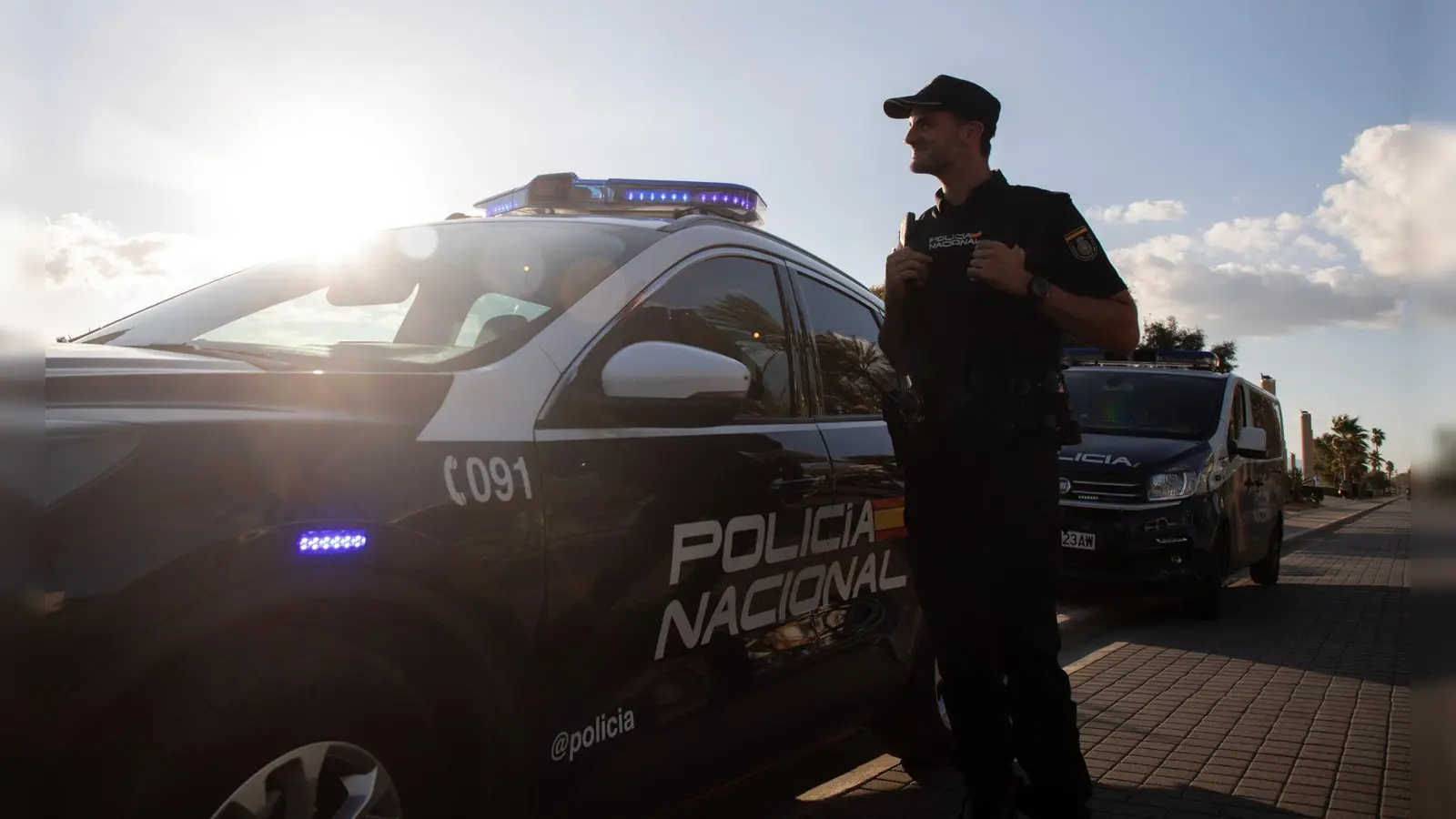 Ein Deutscher, der seine sechsjährige Tochter auf Mallorca entführt hatte, ist nach Angaben der spanischen Polizei im Kosovo festgenommen worden. (Symbolbild) (Foto: Clara Margais/dpa)