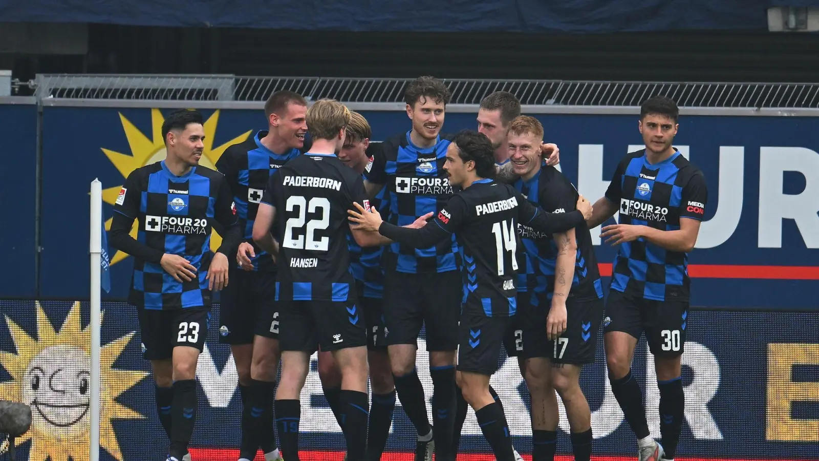 Der SC Paderborn drehte einen Rückstand gegen Dresden. (Foto: Swen Pförtner/dpa)