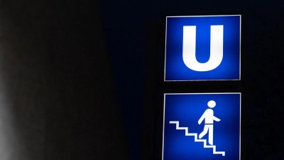 Die Rettungskräfte eilten zu dem Münchner U-Bahnhof. (Symbolbild) (Foto: Sven Hoppe/dpa)