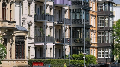 Auch in Deutschland werden viele Wohnung über Plattformen wie etwa Airbnb kurzzeitig vermietet. (Symbolbild) (Foto: Jan Woitas/dpa)