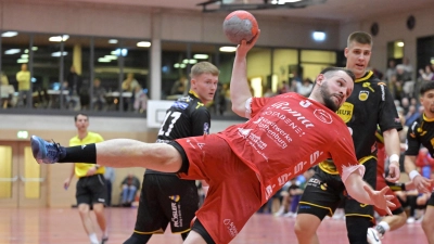 Wenn Daniel Laugner (am Ball) zum Abschluss kommt, fällt meist ein Tor für Rothenburg. (Foto: Martin Rügner)