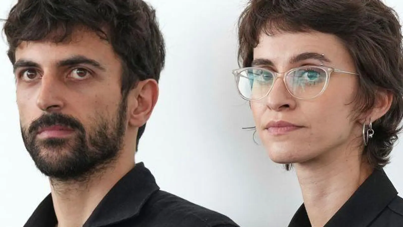 Yuval Abraham und Rachel Szor haben gemeinsam mit einem Team des „Guardian“ am Film gearbeitet. (Foto: Scott A Garfitt/Invision/AP/dpa)