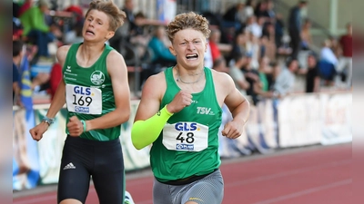 Mit neuer Bestleistung und einem mutig erkämpften Sieg über 1000 Meter stürmt Jakob Sand zu Bronze. (Foto: Iris Hensel / Foto-IRIS)