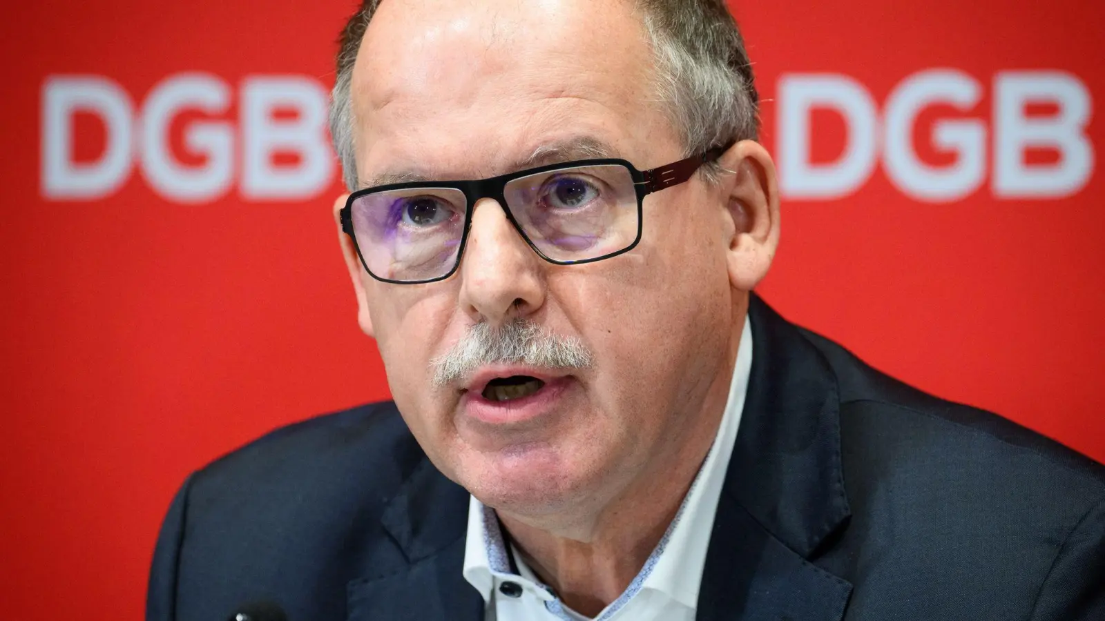 Stefan Körzell attackiert Wirtschaftsministerin Reiche (Archivbild) (Foto: Bernd von Jutrczenka/dpa)