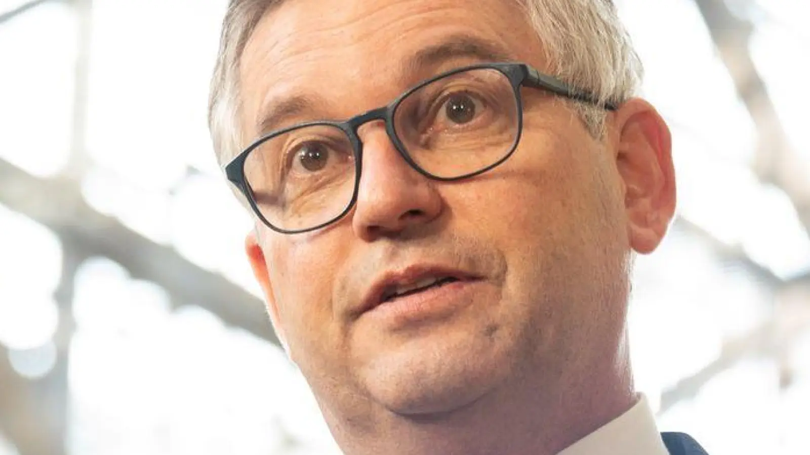Für EU-Migrationskommissar Magnus Brunner ist der Zeitpunkt für ein Ende der Grenzkontrollen innerhalb der EU gekommen. (Archivbild)  (Foto: Markus Lenhardt/dpa)