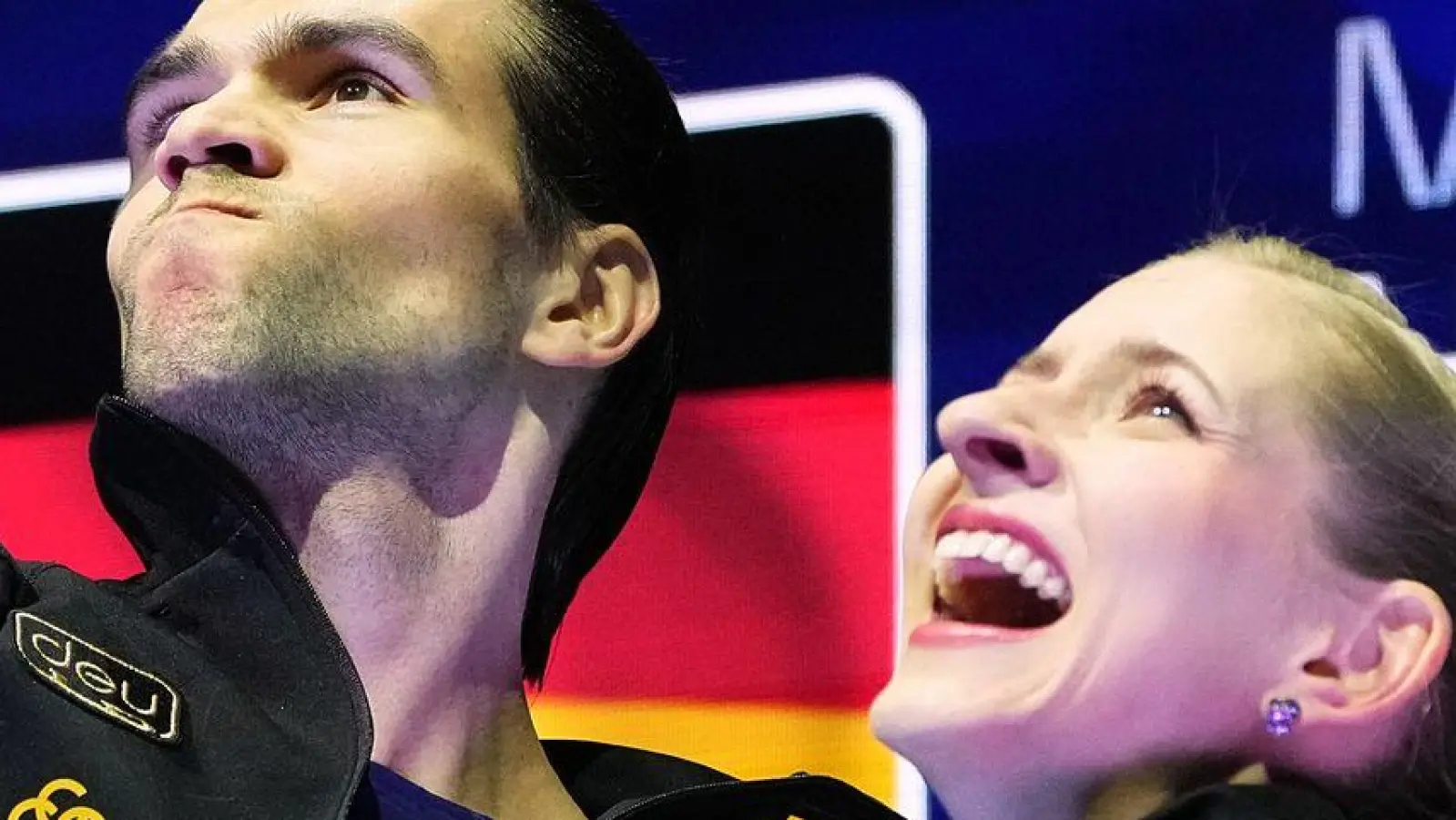 Auch nach ihrem Gold-Coup in Prag haben Minerva Hase (r) und Nikita Volodin ihre Zukunft offen gelassen. (Foto: Petr David Josek/AP/dpa)