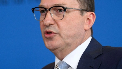 Bundesinnenminister Alexander Dobrindt (CSU) hatte schon vor seinem Amtsantritt Verschärfungen in der Migrationspolitik angekündigt. (Foto: Bernd von Jutrczenka/dpa)