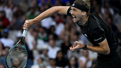 Alexander Zverev steht in Melbourne in Runde drei. (Foto: James Ross/AAP/dpa)