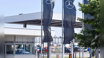 Mercedes-Benz will das Werk in Ludwigsfelde zukunftsfähig aufstellen. (Archivbild) (Foto: Patrick Pleul/dpa-Zentralbild/dpa)