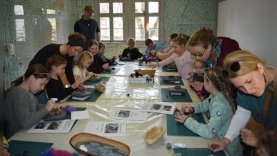 Die großen und kleinen Besucherinnen und Besucher erwartet noch bis einschließlich Ostermontag ein buntes und abwechslungsreiches Programm im Fränkischen Freilandmuseum in Bad Windsheim.  (Foto: Ute Niephaus)