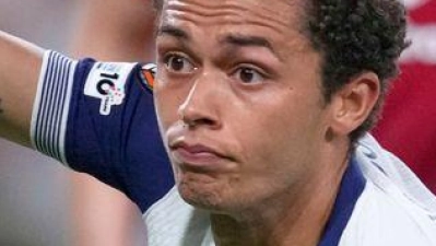 Brennan Johnson lässt die Spurs jubeln. (Foto: Jose Breton/AP/dpa)