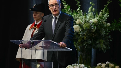 Der Schweizer Bundespräsident betont, es sei nicht Aufgabe der Politik, in das Justizsystem einzugreifen. (Foto: Fabrice Coffrini/AFP POOL/KEYSTONE/dpa)