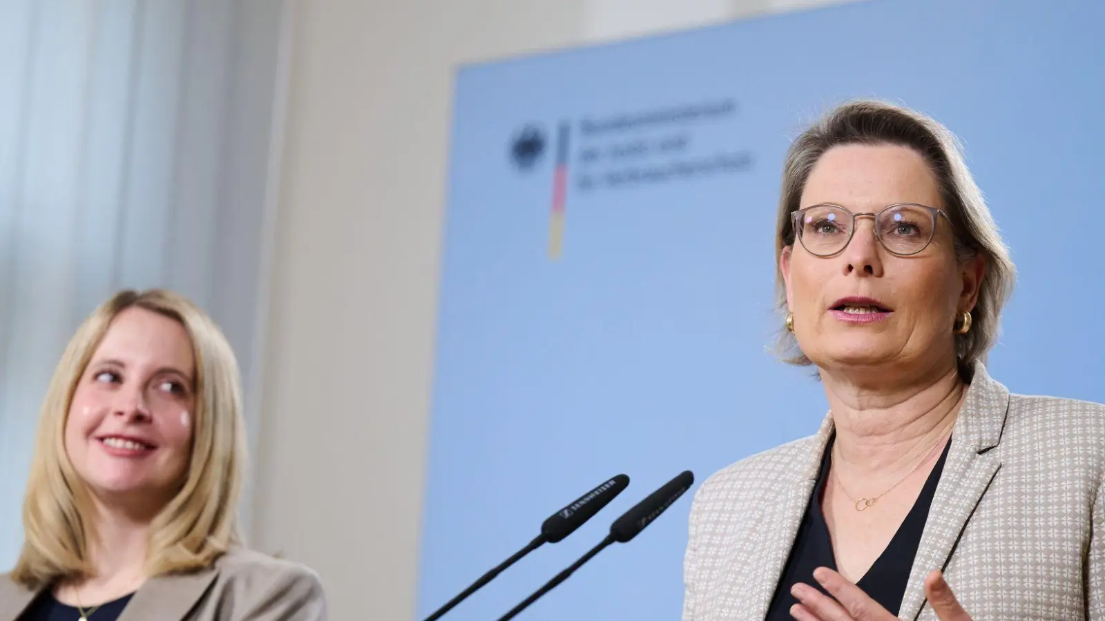 Der Gebäudetyp E soll für mehr Freiheit stehen Abweichungen von Baustandards ermöglichen. (Foto: Annette Riedl/dpa)