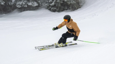 Mehr Platz, weniger Gedränge: Skipass-Obergrenzen sollen die Pisten entlasten. (Foto: Benjamin Nolte/dpa-tmn)