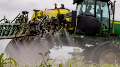 Die Landwirtschaft ist einer Studie zufolge für 74 Prozent des menschlichen Lachgas-Ausstoßes verantwortlich (Symbolbild). (Foto: Brunno Covello/dpa)