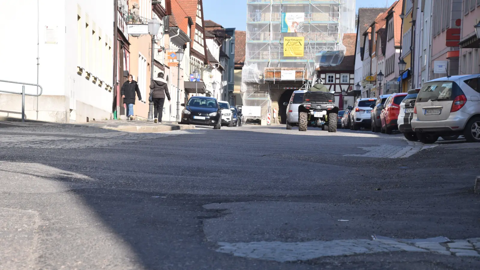 Für die Neugestaltung der Scheinfelder Hauptstraße musste die Stadt im Herbst 2023 ein sogenanntes Planer-für-den-Planer-Verfahren starten. Nach neuerer Auffassung ist derlei deutlich seltener nötig. (Foto: Andreas Reum)