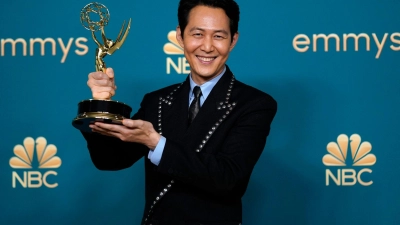 Bei den Primetime Emmys 2022 gewann „Squid Game“-Star Lee Jung-jae den Preis als „Bester Hauptdarsteller“. (Archivbild) (Foto: Jae C. Hong/Invision/dpa)