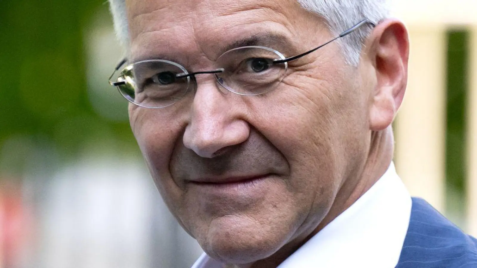 Bayern-Präsident Hainer will stärker auf Spieler aus dem eigenen Nachwuchs setzen. (Foto: Sven Hoppe/dpa)