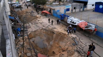 Das Europäische Krankenhaus in Chan Junis ist laut der WHO nach einem israelischen Angriff nicht länger funktionsfähig. (Archivbild)  (Foto: Mariam Dagga/AP/dpa)