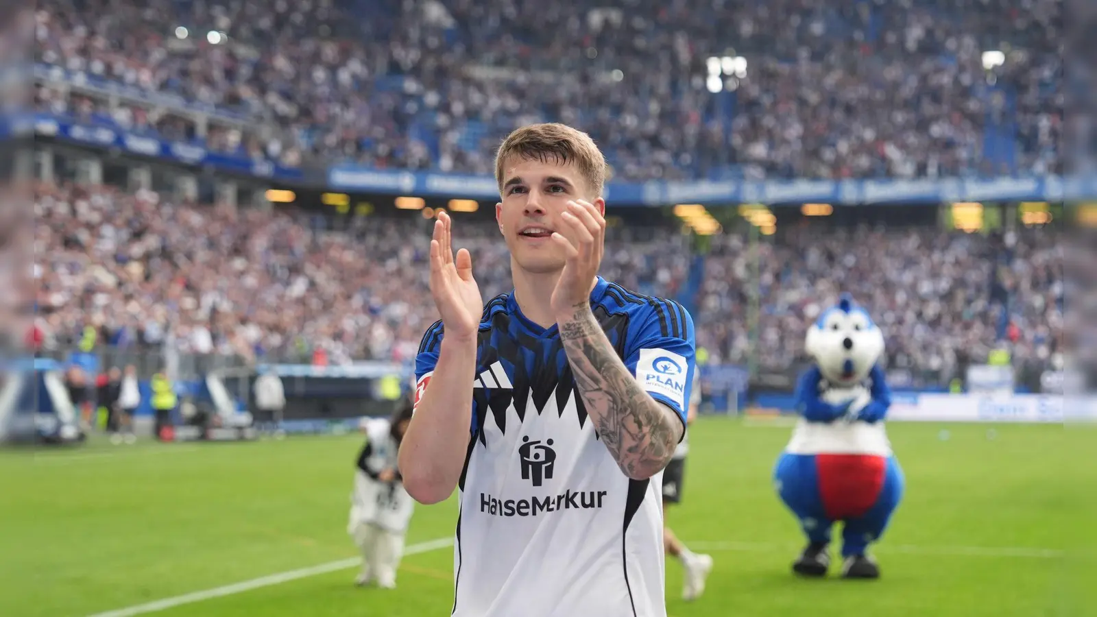 Vom HSV längst verabschiedet: Luka Vuskovic wechselt in England noch den Club. (Archivbild) (Foto: Marcus Brandt/dpa)
