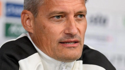 Alexander Blessin soll Gladbach aus der Krise führen. (Foto: Anke Waelischmiller/dpa)
