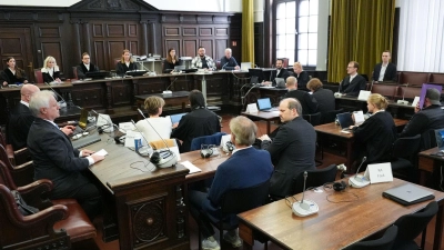 Die Hauptermittlungsführerin der Polizei beantwortete im Gericht Fragen. (Foto: Marcus Brandt/Pool dpa/dpa)