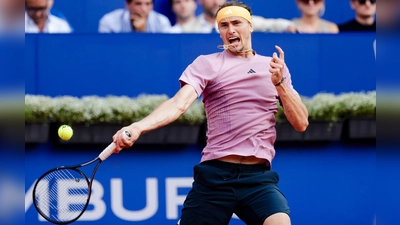 Alexander Zverev in seinem Match gegen Zhang Zhizhen. (Foto: Frank Molter/dpa)