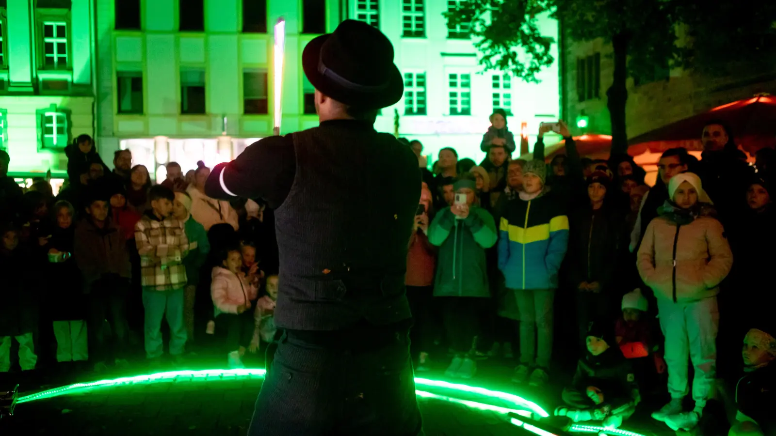 Die Grüne Nacht in Ansbach lockt zahlreiche Besucher an. (Foto: Evi Lemberger)