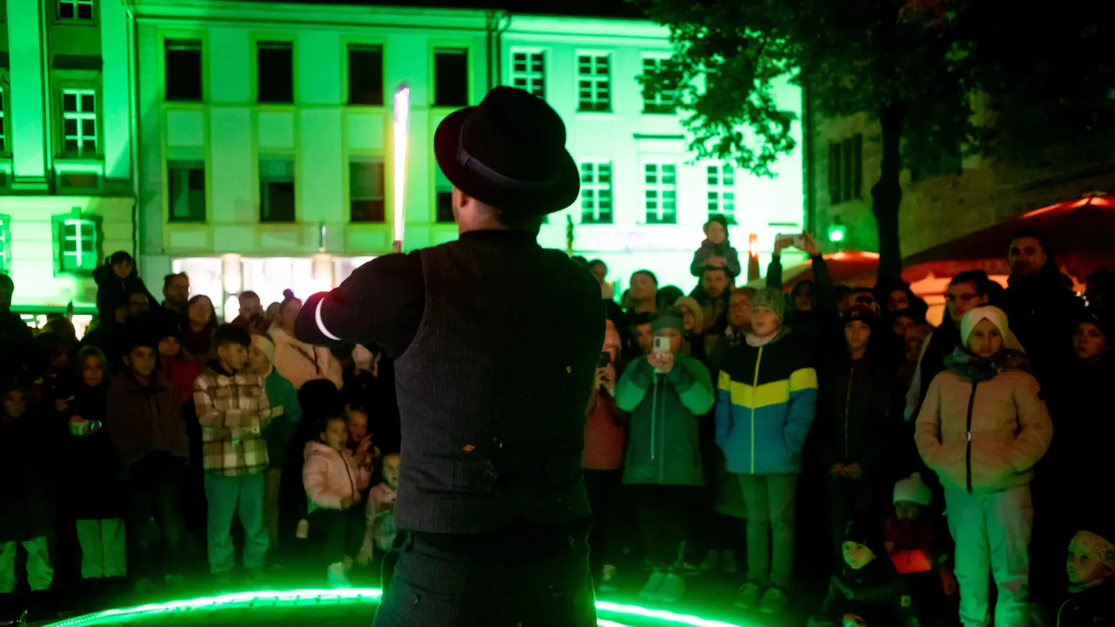 Die Grüne Nacht in Ansbach lockt zahlreiche Besucher an. (Foto: Evi Lemberger)