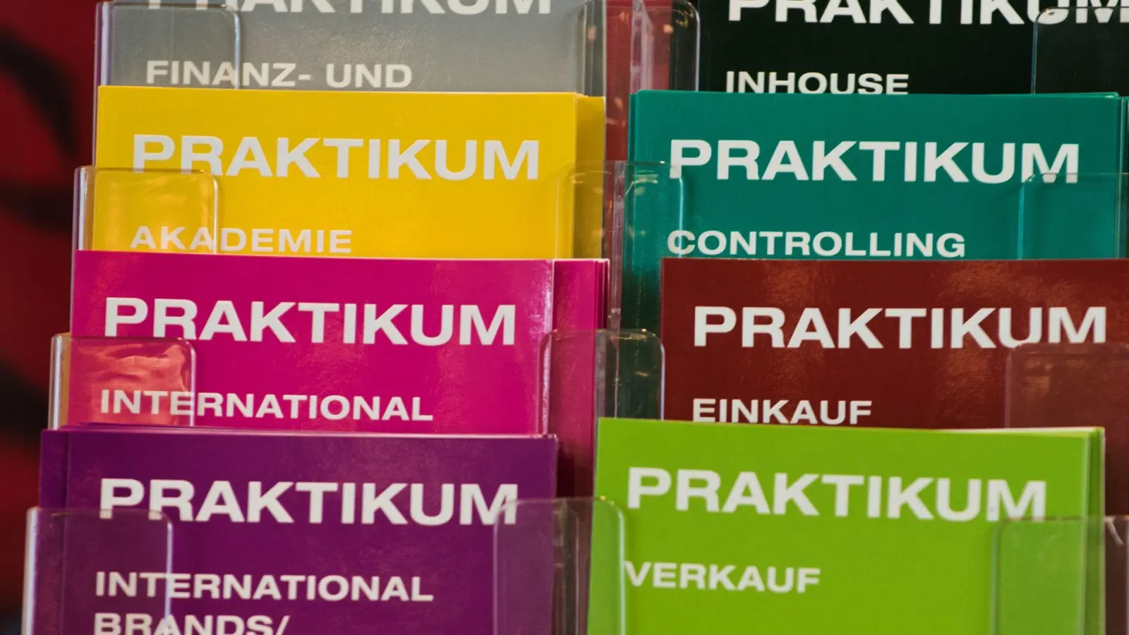 Praktika sind hilfreich, um Kompetenzen nachweisen zu können und bei der Bewerbung zu punkten. (Foto: Franziska Gabbert/dpa-tmn)
