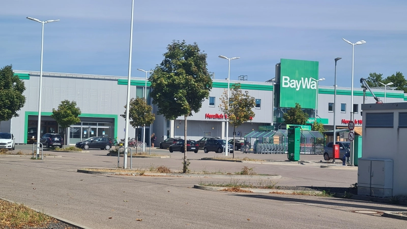 Betroffen ist unter anderem die BayWa in Bad Windsheim. Für diese Filiale gibt es, wie für viele andere, noch keine Lösung.  (Foto: Anna Franck)