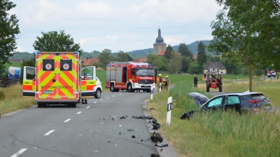 Gestern krachte es auf der Kreisstraße NEA 6 zwischen Schauerheim und Unternesselbach. Die Straße war gesperrt. (Foto: Christa Frühwald)