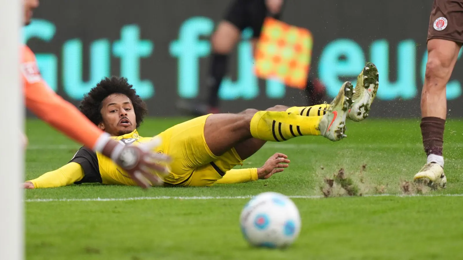 Der BVB schafft den zweiten Sieg nacheinander. (Foto: Marcus Brandt/dpa)