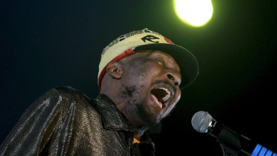 Jimmy Cliff - hier bei einem Auftritt 2015 in Spanien. (Archivbild) (Foto: Juan Herrero/dpa)