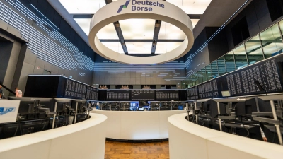 Handelsraum der Deutschen Börse in Frankfurt: Der Dax erreicht ein Rekordhoch (Archivbild) (Foto: Andreas Arnold/dpa)