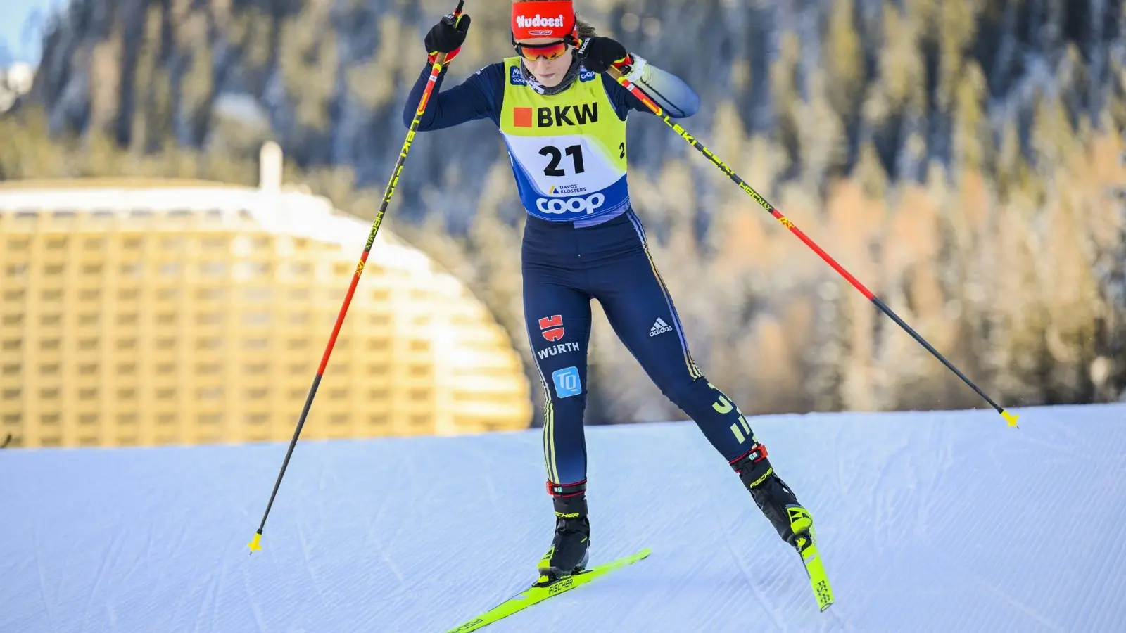 Katharina Hennig verzichtet auf den Start im Langlauf. In Peking hatte sie in der Disziplin noch Gold gewonnen. (Foto: Gian Ehrenzeller/Keystone/dpa)