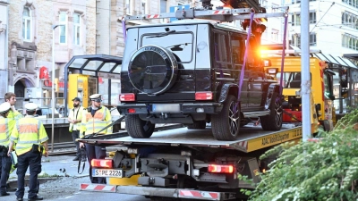 Die Ermittler wollen den genauen Unfallhergang klären. (Foto: Bernd Weißbrod/dpa)