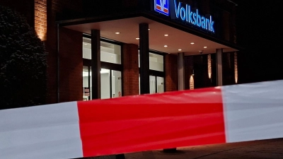 Im Keller der Bankfiliale wurden im Februar 14 Bankschließfächer von Kunden aufgebrochen. (Archivbild) (Foto: Kai Moorschlatt/dpa)