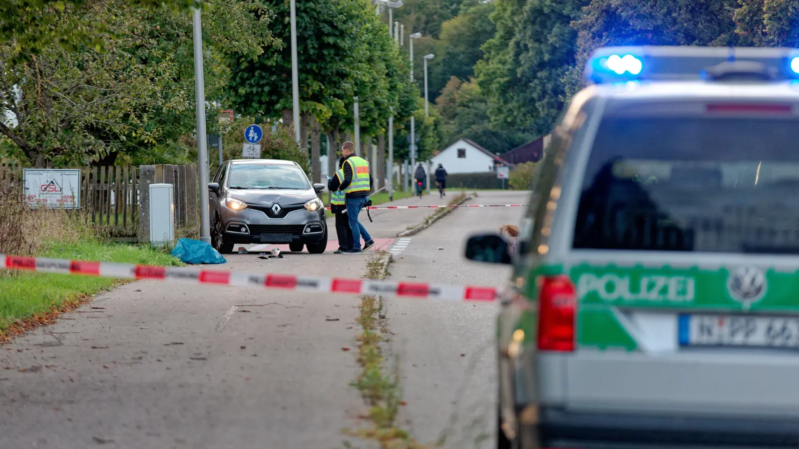 Parallel zur Fahrbahn kam der Wagen des Angeklagten zum Stehen. Für den Gutachter kann dies nur mit Absicht geschehen. (Foto: Tizian Gerbing)